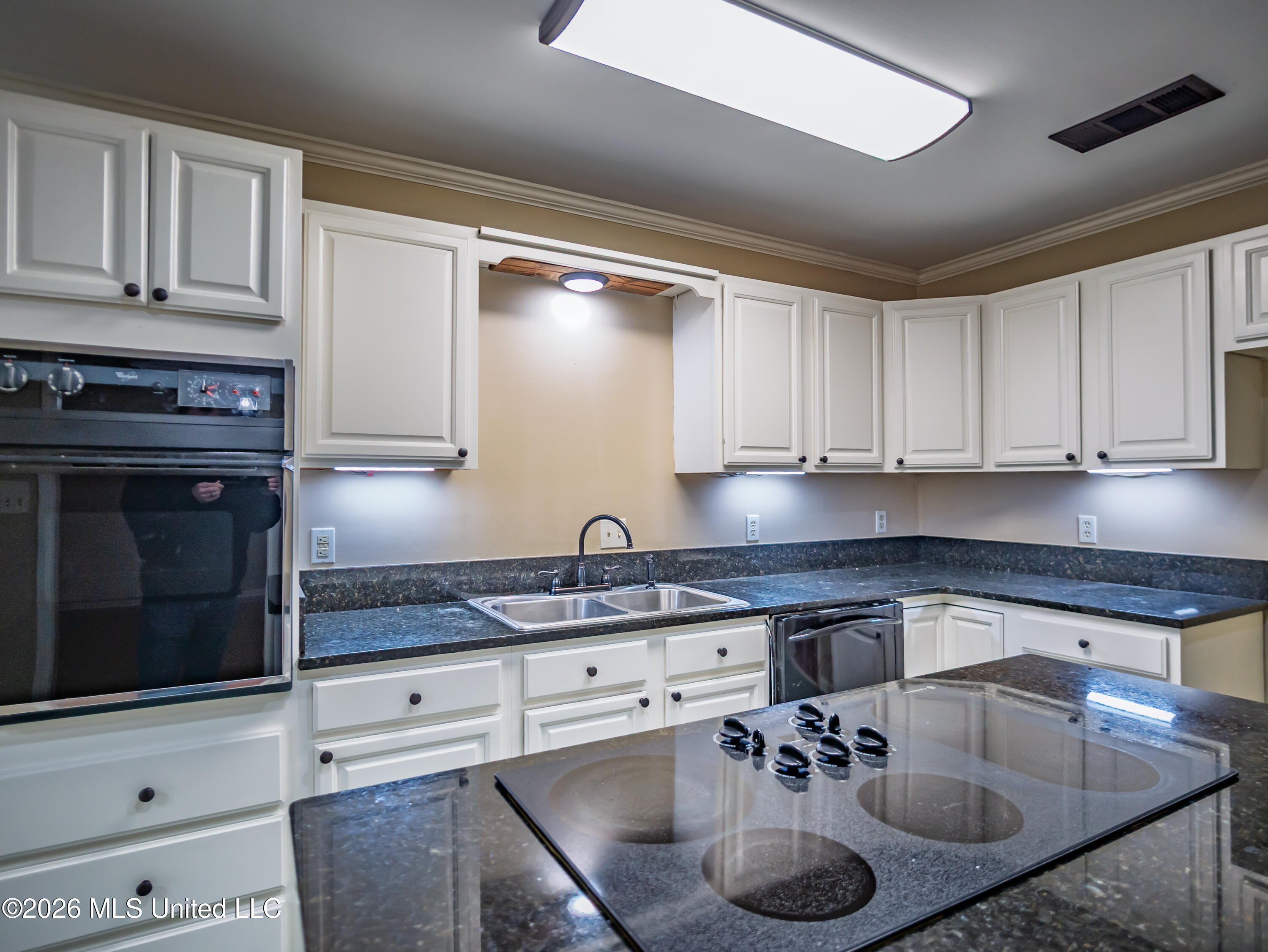 642 Deer Run Batesville, MS 38606 - Photo 7 of 72 642 Deer Run Rd Batesville MS_2026-03-16