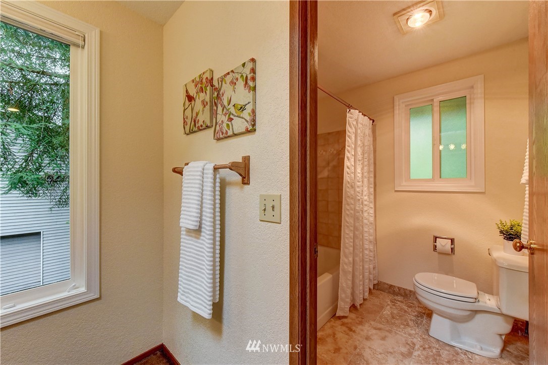 2407 243rd Place Southeast Bothell, WA 98021 - Photo 15 of 27
