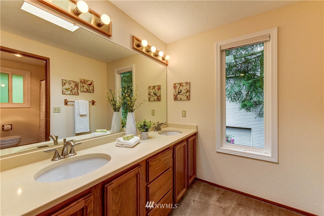 2407 243rd Place Southeast Bothell, WA 98021 - Photo 16 of 27
