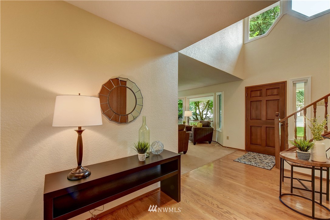 2407 243rd Place Southeast Bothell, WA 98021 - Photo 4 of 27