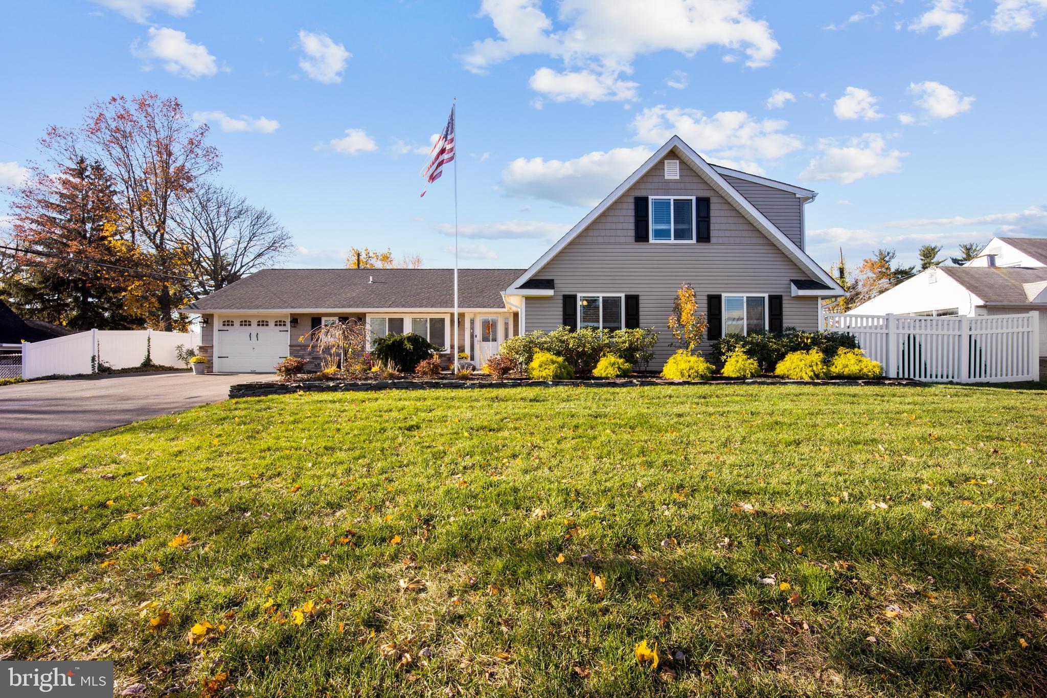 7 Sycamore Road Levittown, PA 19056 - Photo 1 of 34 Gallery Image 1