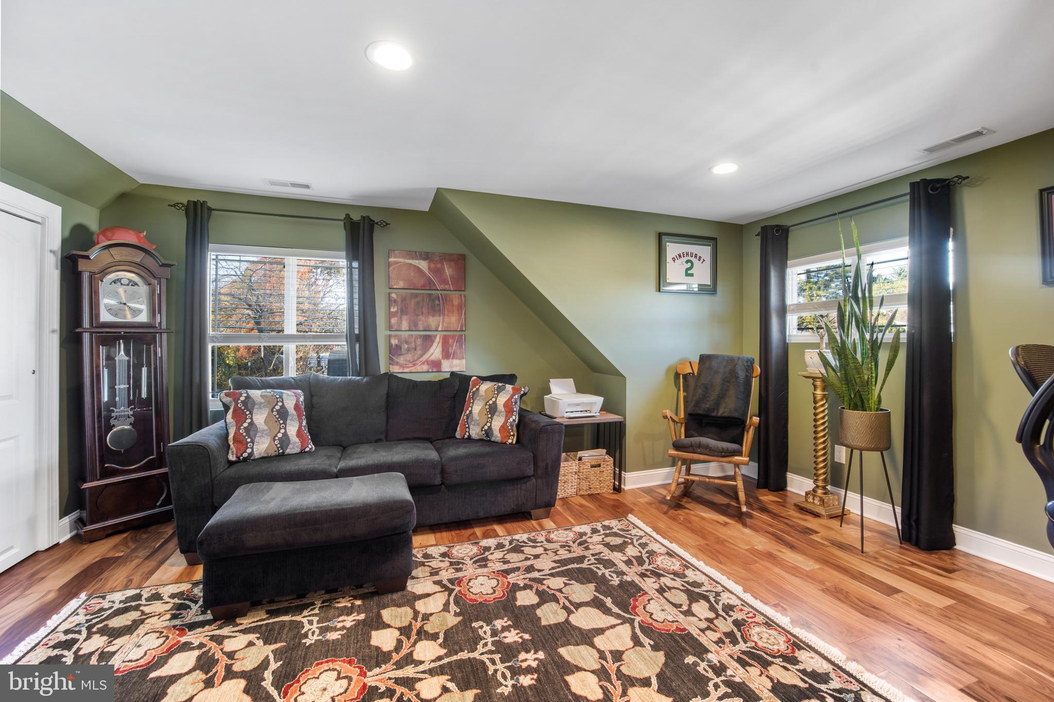 7 Sycamore Road Levittown, PA 19056 - Photo 24 of 34 Gallery Image 24
