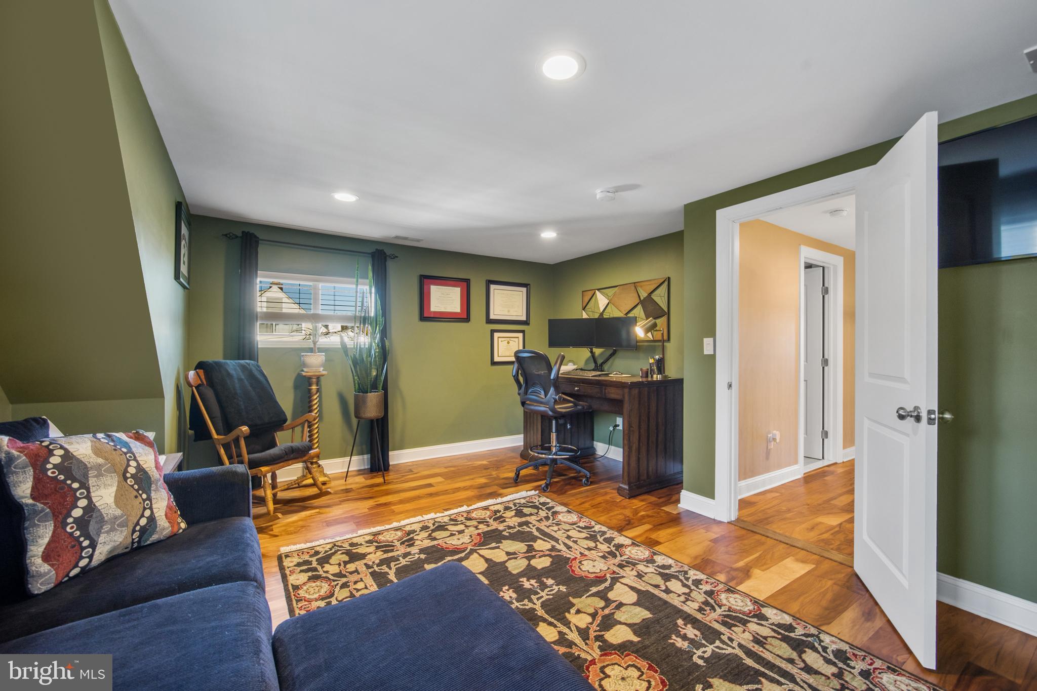 7 Sycamore Road Levittown, PA 19056 - Photo 25 of 34 Gallery Image 25