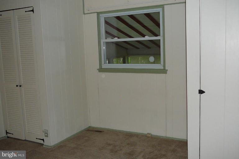 2040 Rolling Rd. Baltimore, MD 21244 - Photo 11 of 17 Dining Room