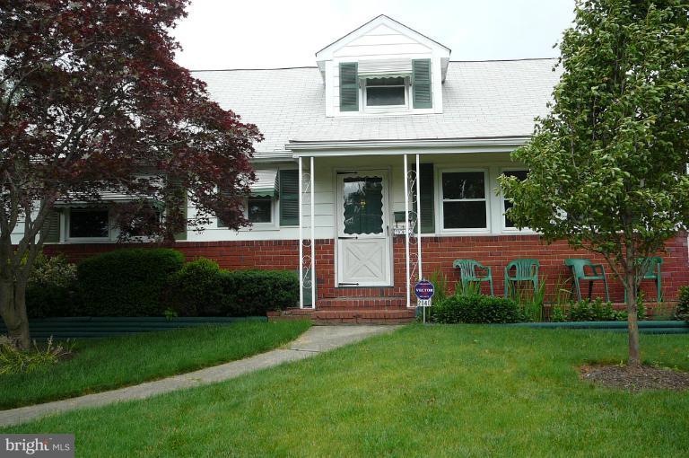 2040 Rolling Rd. Baltimore, MD 21244 - Photo 15 of 17 Exterior (Front)