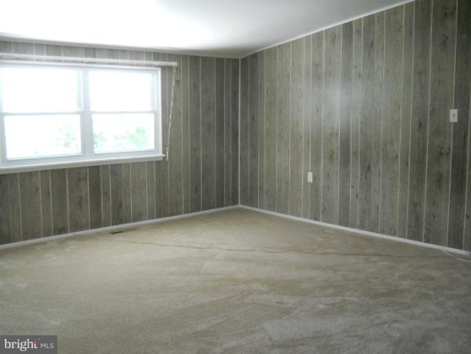 2040 Rolling Rd. Baltimore, MD 21244 - Photo 16 of 17 Bedroom