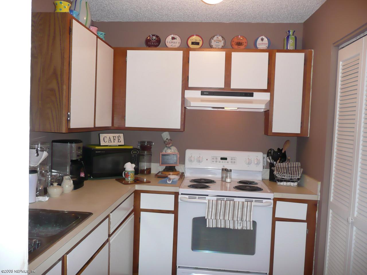 10732-2 Alden Road Jacksonville, FL 32246 - Photo 5 of 11 Kitchen