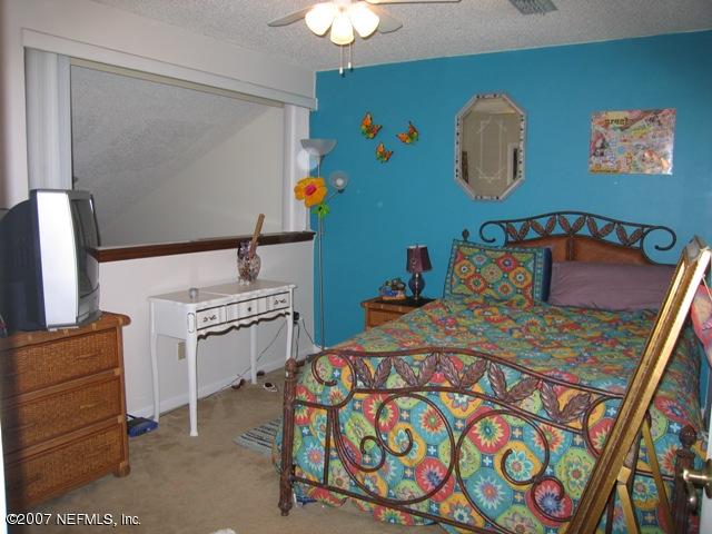 10732-2 Alden Road Jacksonville, FL 32246 - Photo 8 of 11 Upstairs Bedroom