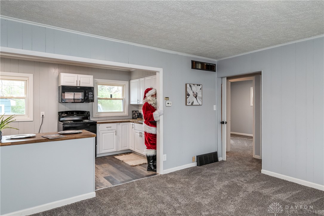 5694 Barrett Drive Riverside, OH 45431 - Photo 13 of 28