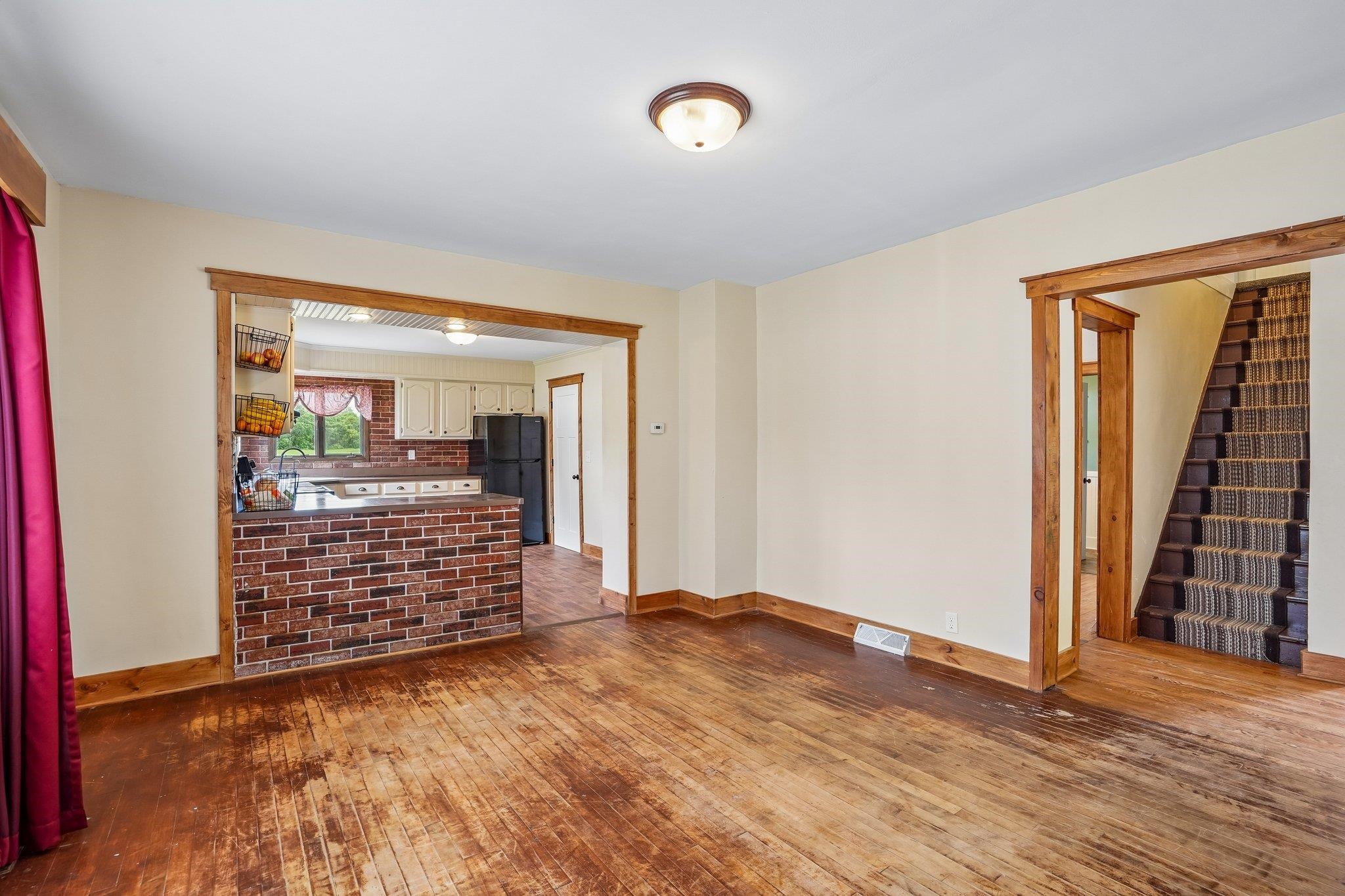 513 Waterloo Street Columbus, WI 53925 - Photo 7 of 28