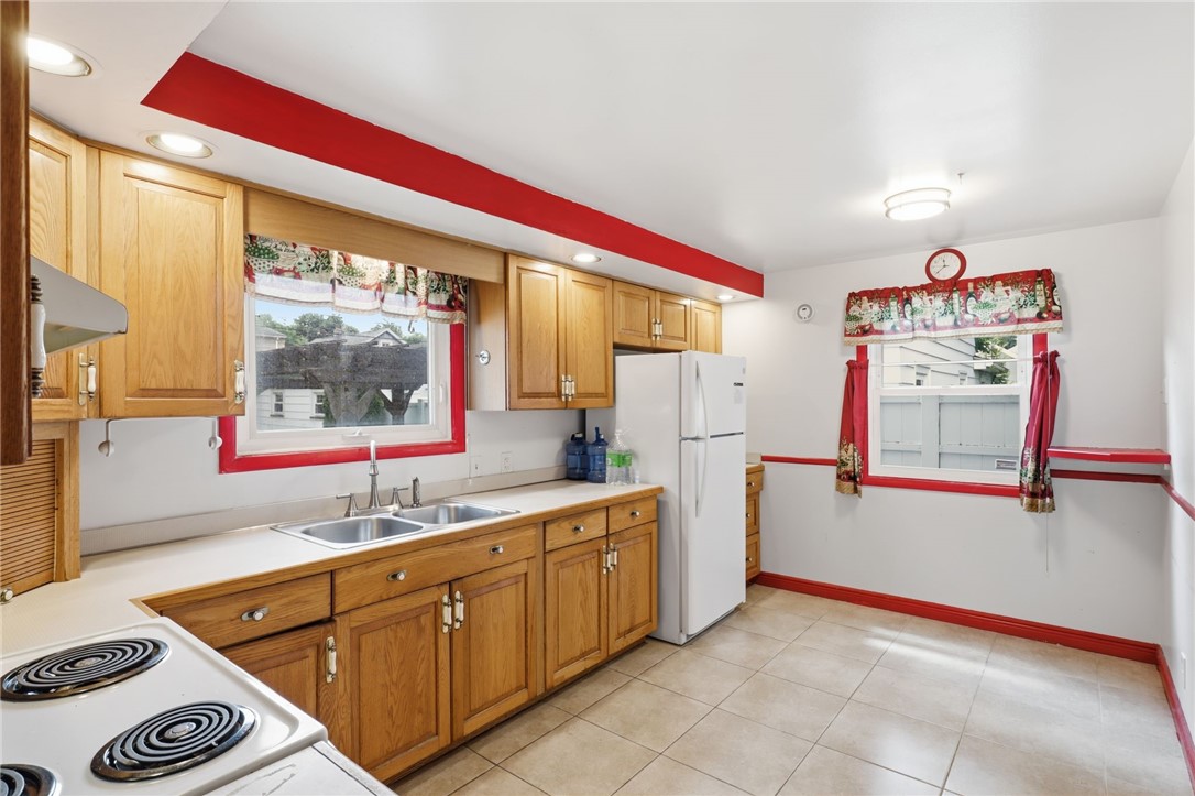 193 Rogene Street Greece, NY 14616 - Photo 6 of 28