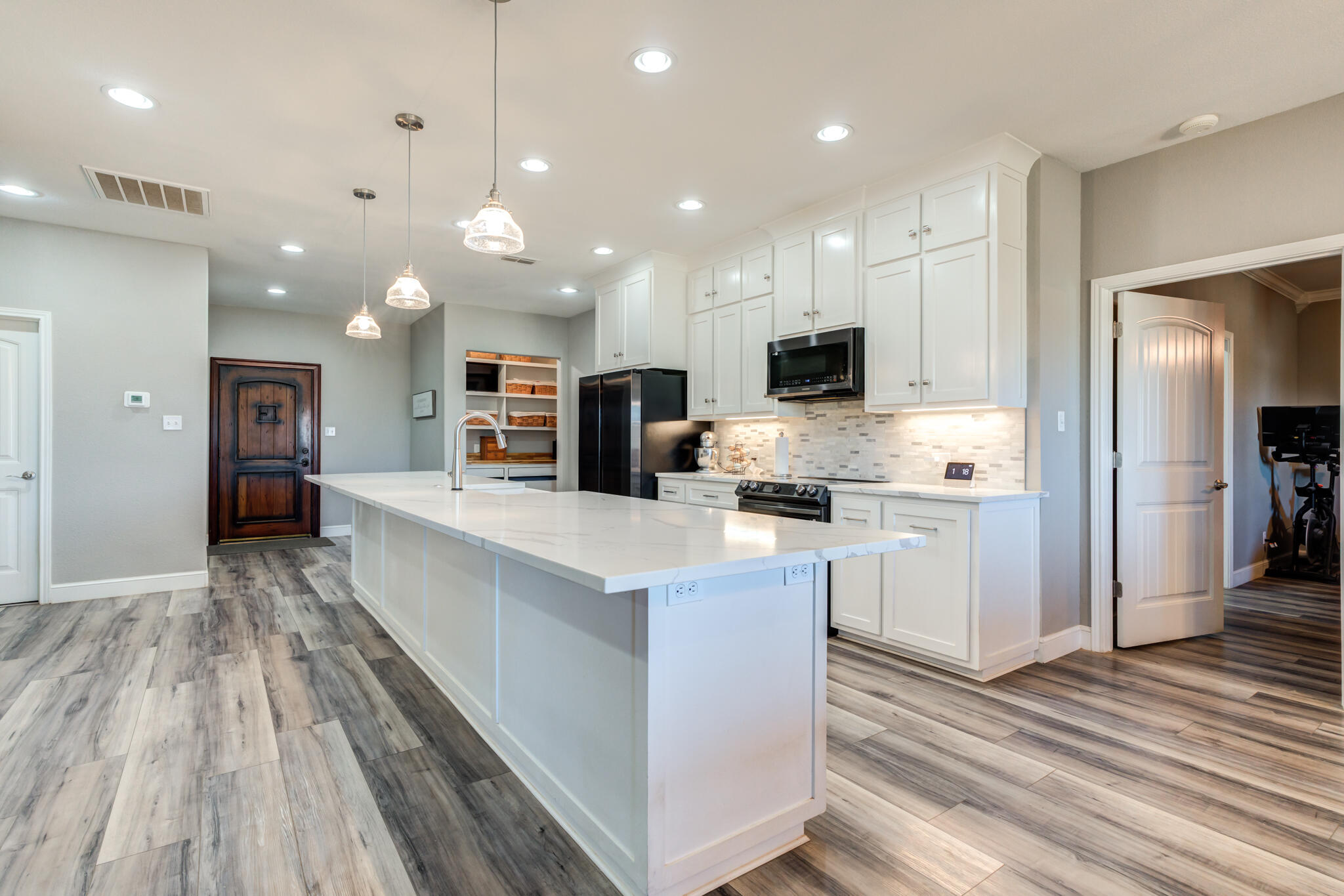 306 Quinlan Street Lubbock, TX 79403 - Photo 19 of 60 306-Quinlan-St_Lubbock-TX_11_Kitchen