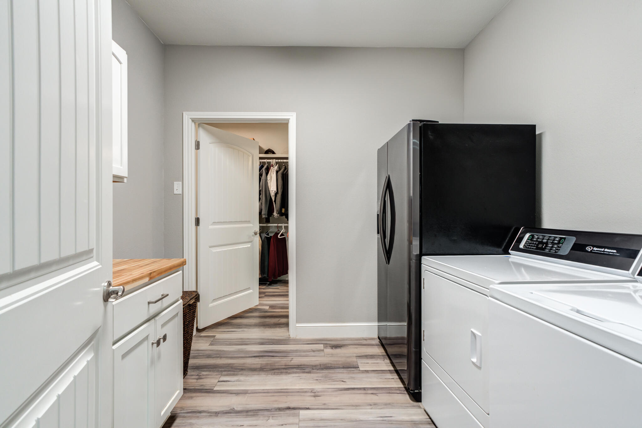 306 Quinlan Street Lubbock, TX 79403 - Photo 31 of 60 306-Quinlan-St_Lubbock-TX_23_Laundry-Roo