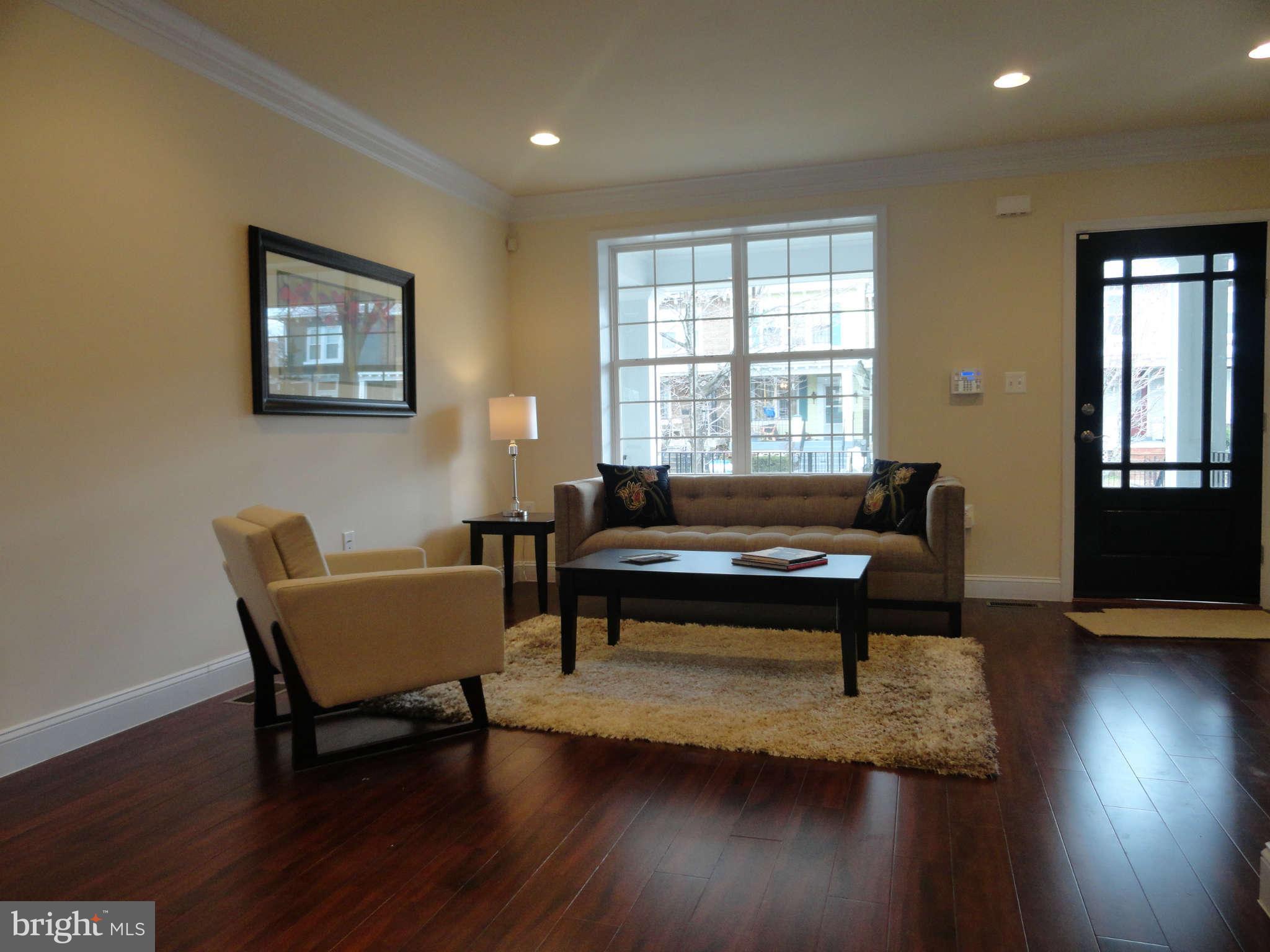 1508 D Street Northeast Washington, DC 20002 - Photo 3 of 18 Living Room