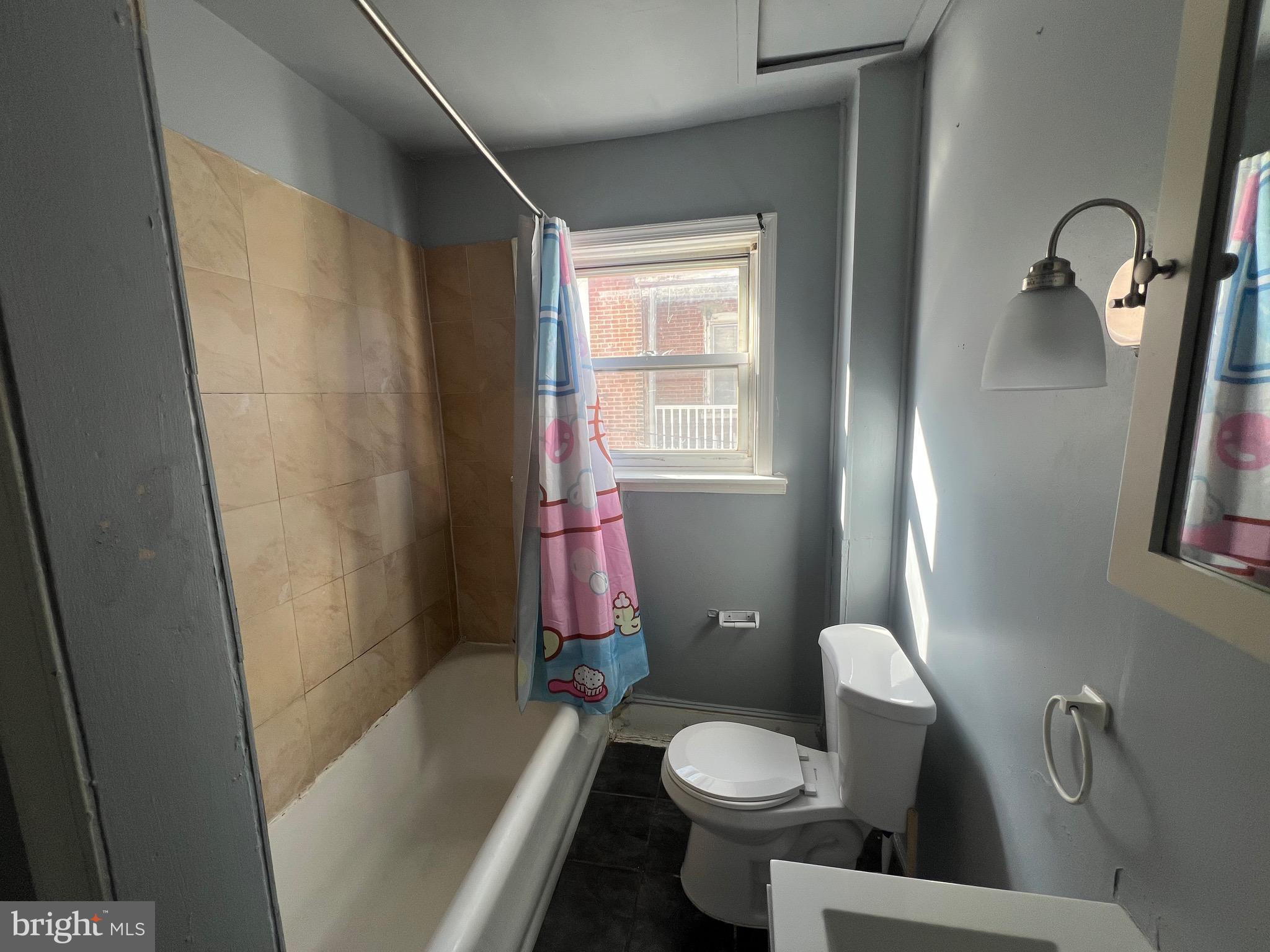 1705 Harrison Street, Unit 2 Philadelphia, PA 19124 - Photo 4 of 8