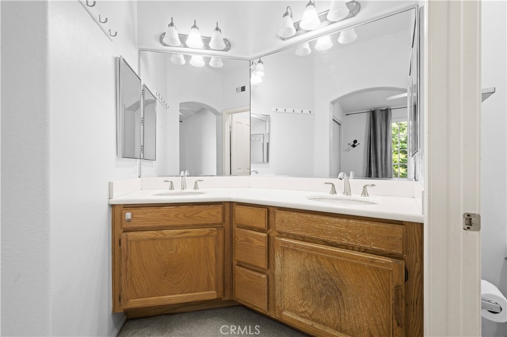 12 La Ronda Irvine, CA 92606 - Photo 16 of 30