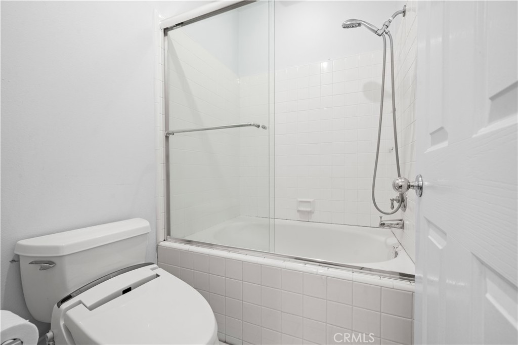 12 La Ronda Irvine, CA 92606 - Photo 18 of 30