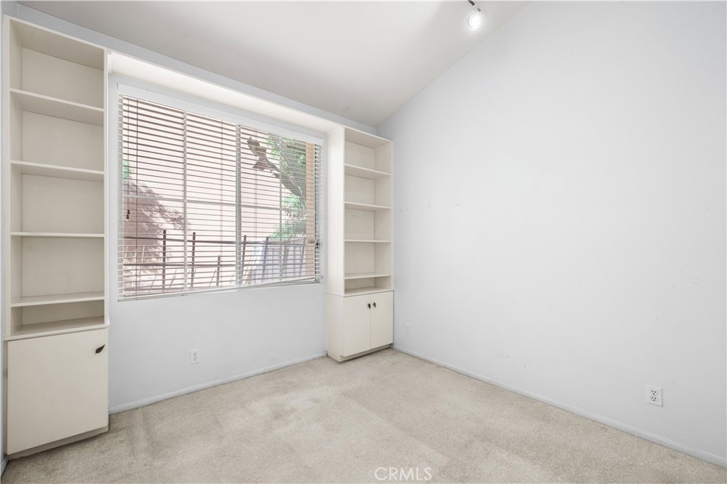 12 La Ronda Irvine, CA 92606 - Photo 19 of 30