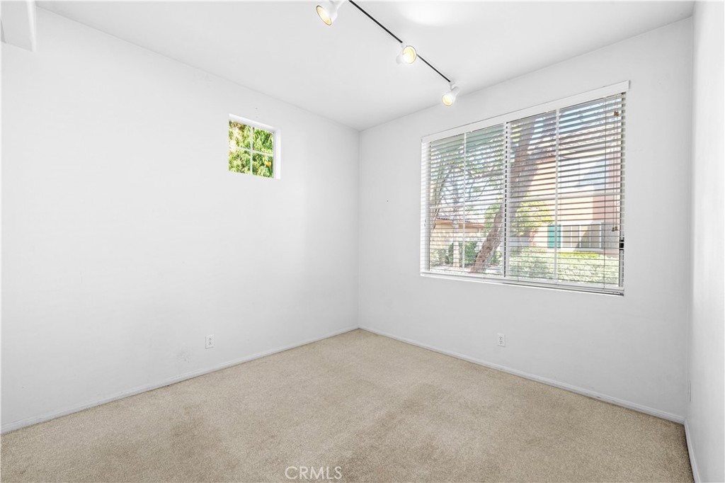 12 La Ronda Irvine, CA 92606 - Photo 20 of 30