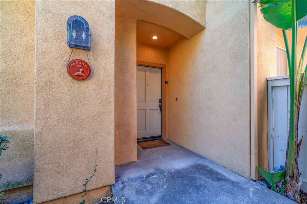 12 La Ronda Irvine, CA 92606 - Photo 5 of 30