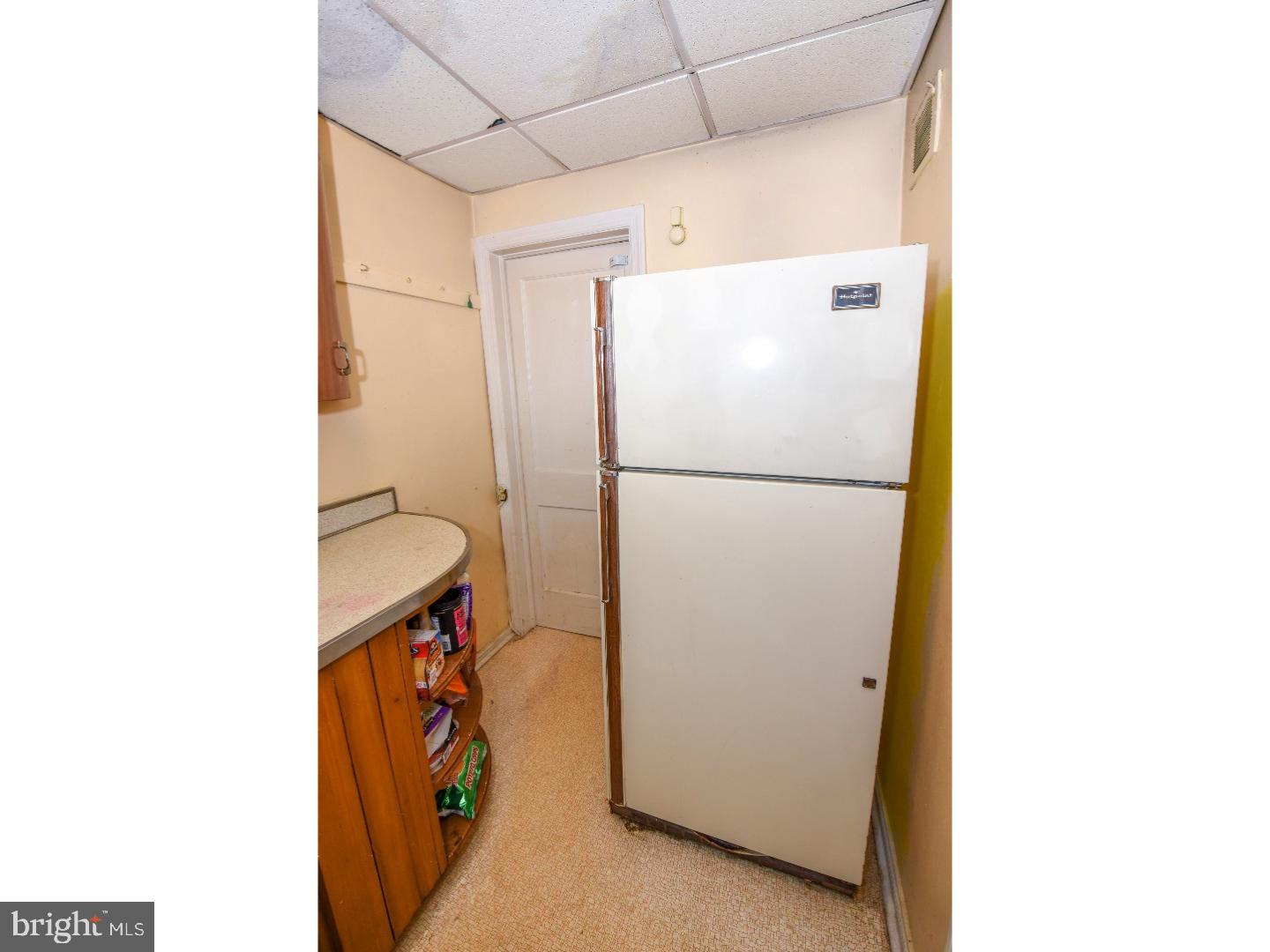 132 Margate Road Upper Darby, PA 19082 - Photo 7 of 14 Kitchen