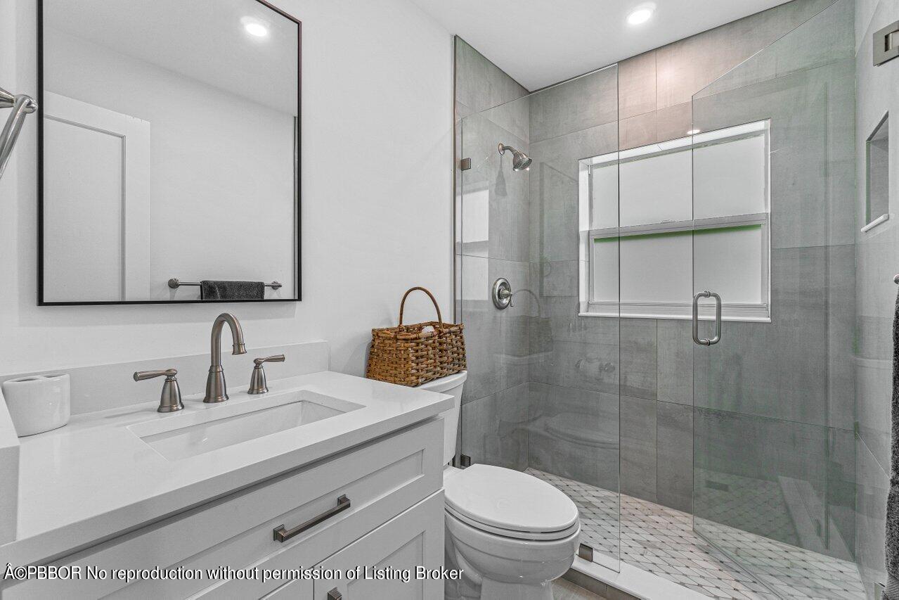 3089 Thelma Road Palm Springs, FL 33406 - Photo 11 of 44 011-3089ThelmaRoad-PalmSprings-FL-33406-