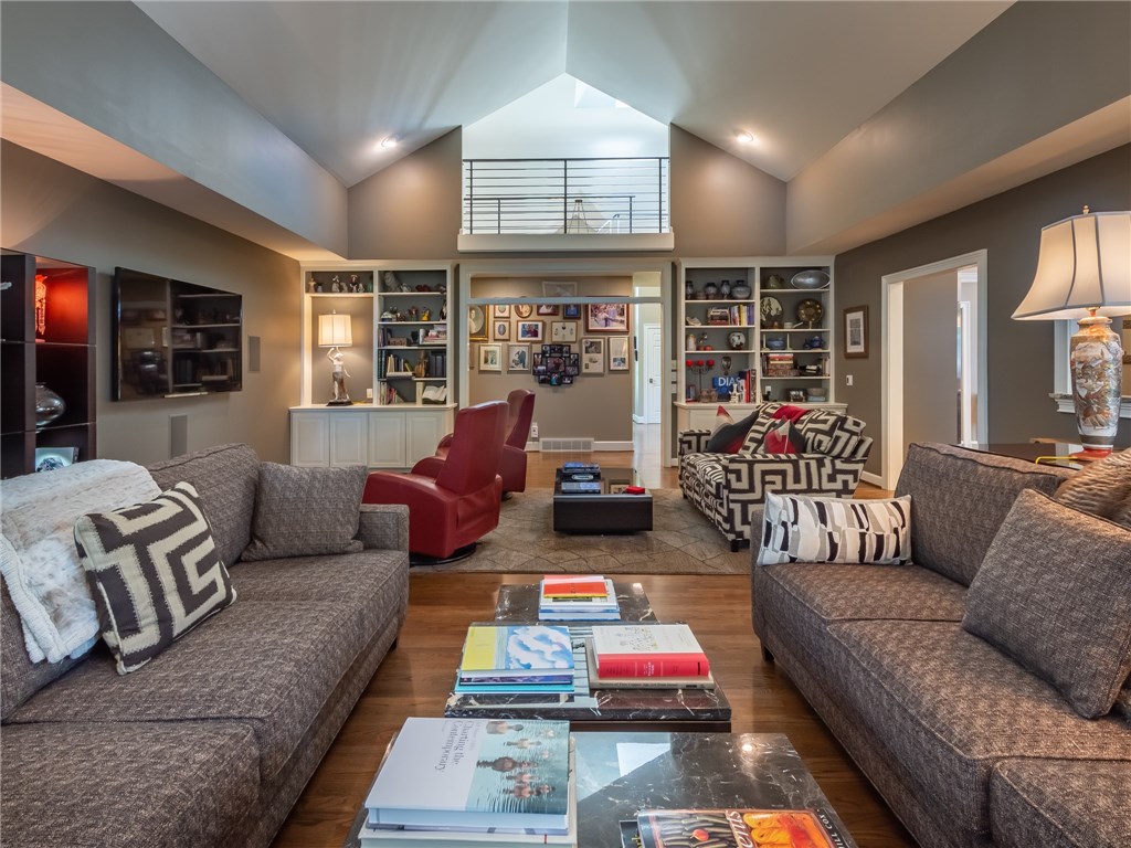 4 Carters Grove Pittsford, NY 14534 - Photo 12 of 36