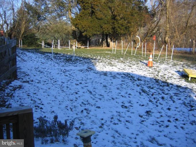 3808 Beckleysville Road Hampstead, MD 21074 - Photo 23 of 28 a view of a backyard with large trees