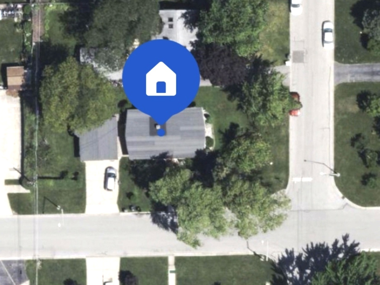 44 Iowa Avenue Addison, IL 60101 - Photo 30 of 31 an aerial view of a house with a yard and garden