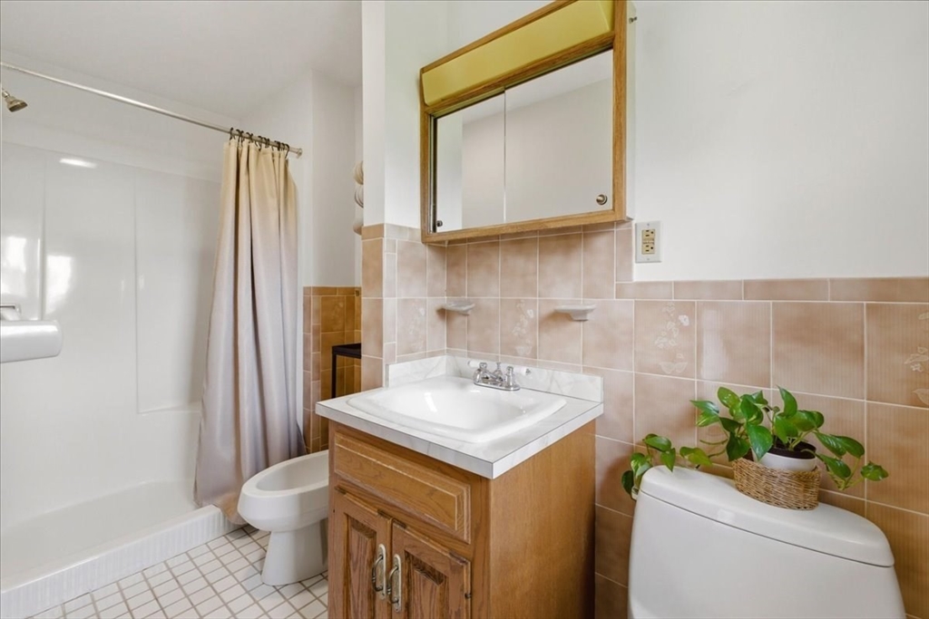 27 Feeney Road Norwood, MA 02062 - Photo 18 of 32
