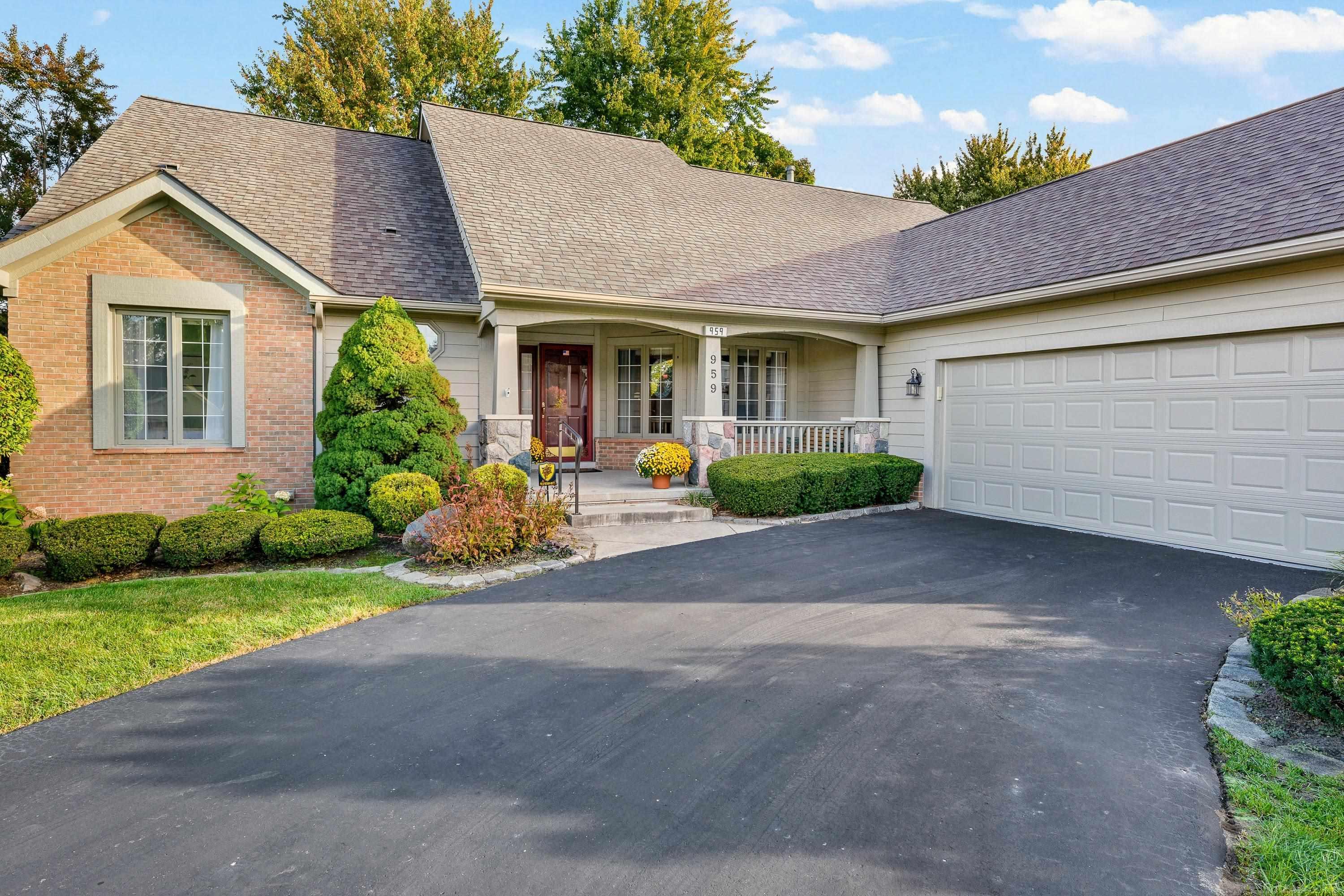 959 Pine Trail Drive Rochester, MI 48307 - Photo 3 of 44 50190479-970060f4-78e3-4d94-a5a5-10ca02a0f4f2.JPG