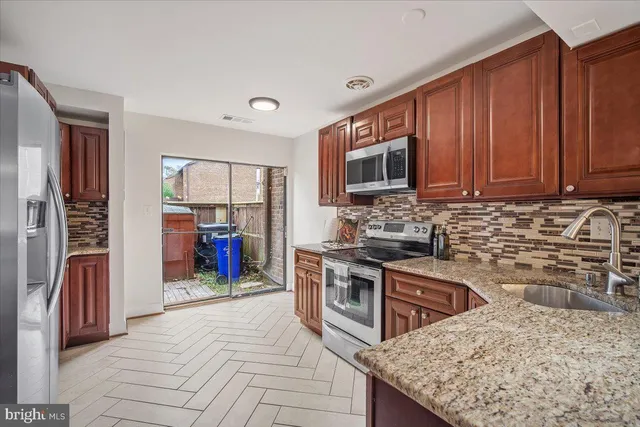 $375,000 | 5423 Smooth Meadow Way, Unit C 1 8, Columbia, MD 21044