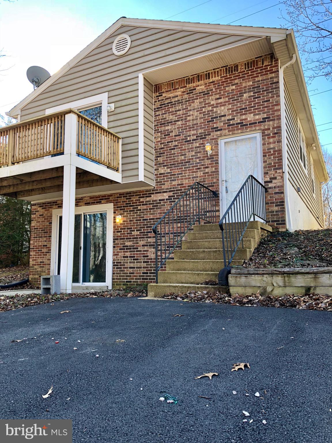 522 Maple Way Lusby, MD 20657 - Photo 3 of 42 Front Right