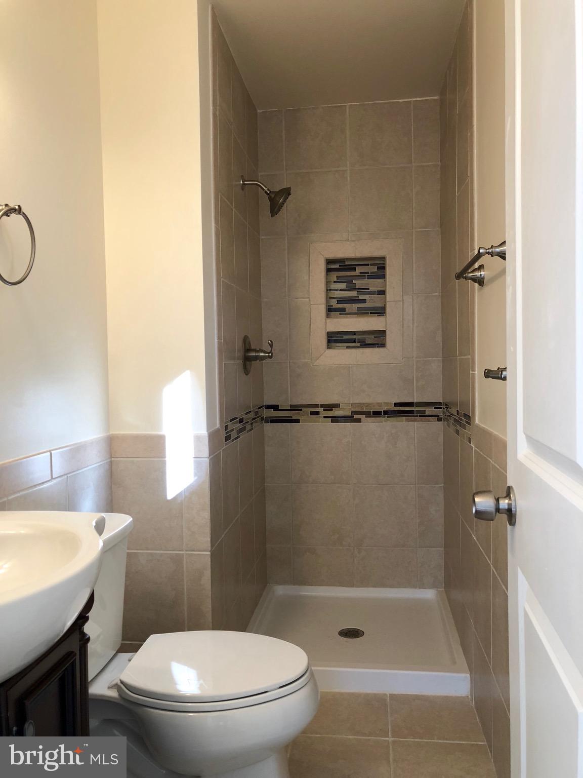 522 Maple Way Lusby, MD 20657 - Photo 23 of 42 Full Master Bath