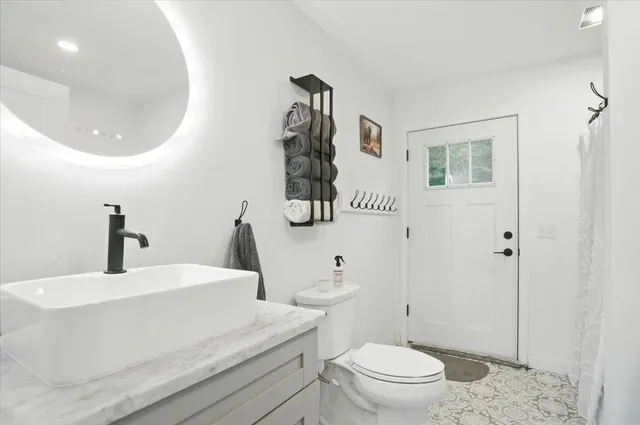 $750,000 | 83 Outlook Road, Bryant Pond, ME 04219