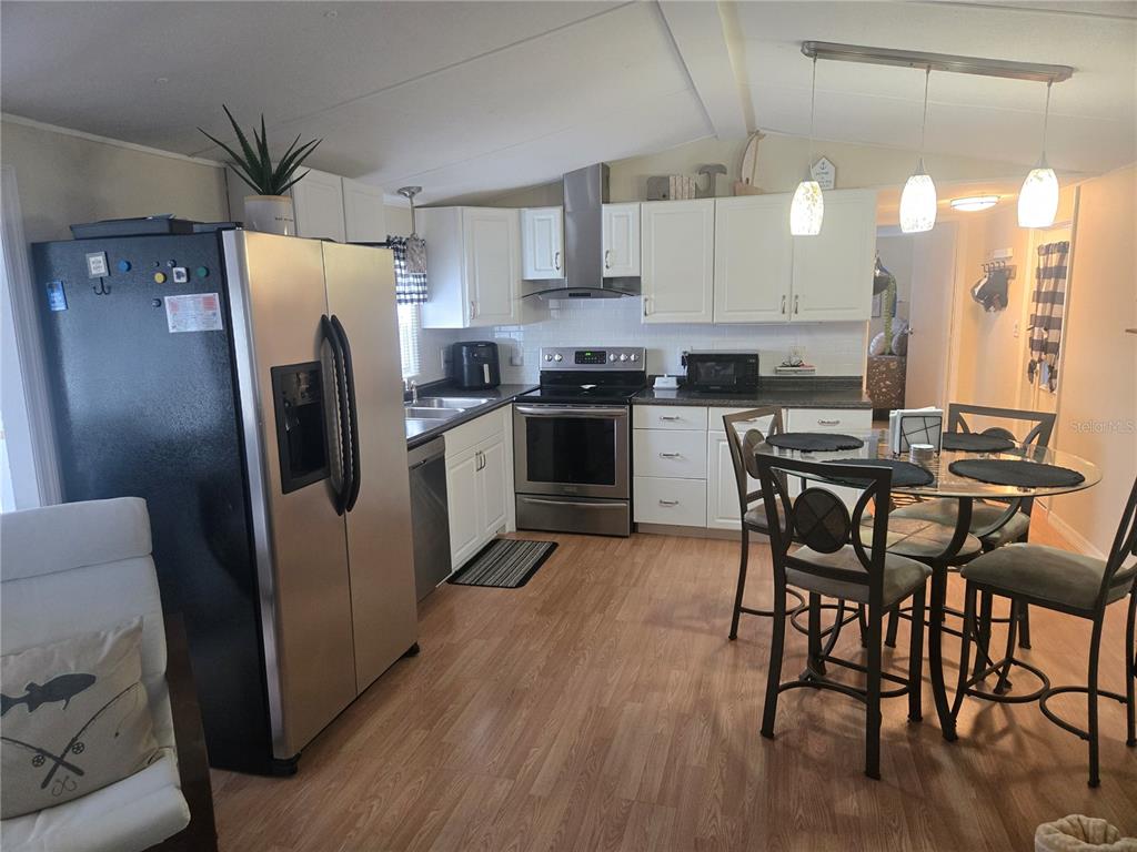 1710 7th Street Southwest, Unit 93 Ruskin, FL 33570 - Photo 15 of 38