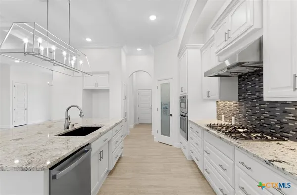 $796,500 | 112 Vista De Luna Lane, Belton, TX 76513