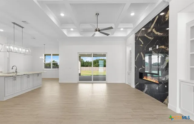 $796,500 | 112 Vista De Luna Lane, Belton, TX 76513