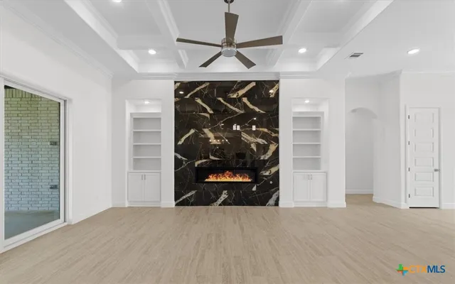 $796,500 | 112 Vista De Luna Lane, Belton, TX 76513