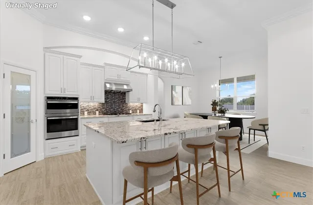 $796,500 | 112 Vista De Luna Lane, Belton, TX 76513