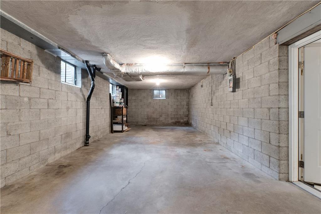 117 Harding Road Pittsburgh, PA 15229 - Photo 23 of 23 Gallery Image 23
