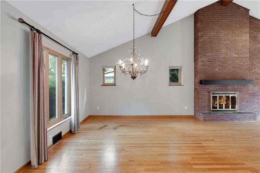 117 Harding Road Pittsburgh, PA 15229 - Photo 7 of 23 Gallery Image 7