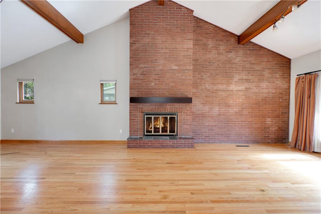 117 Harding Road Pittsburgh, PA 15229 - Photo 9 of 23 Gallery Image 9