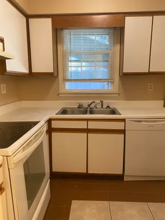 $1,395 | 4405 Lakeside Drive, Little River, SC 29566