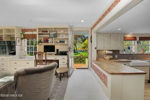 $1,650,000 | 93 East Middle Patent Road, Greenwich, CT 06831