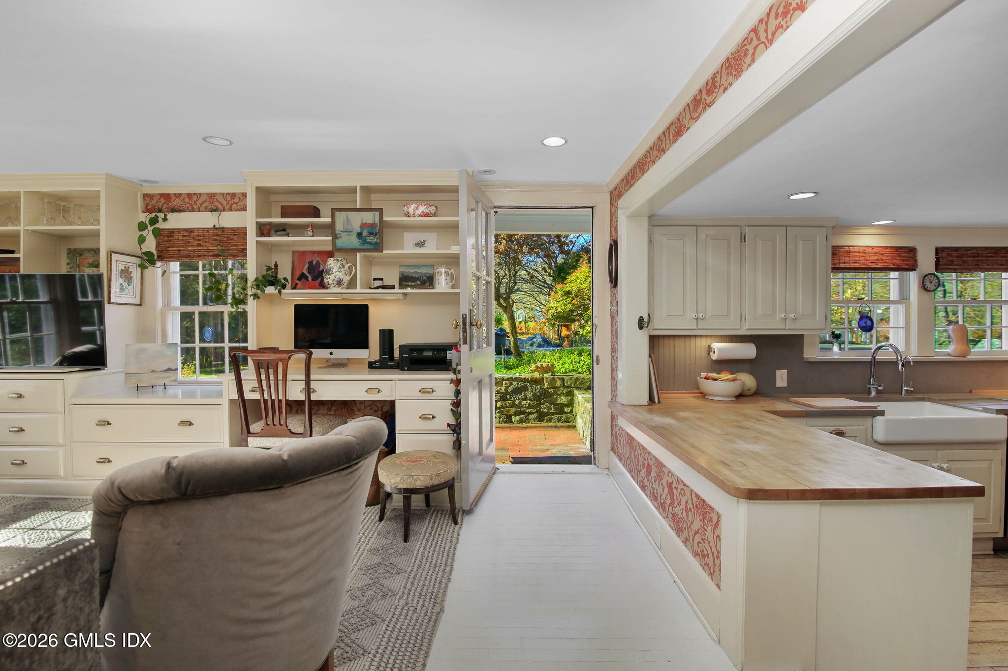 93 East Middle Patent Road Greenwich, CT 06831 - Photo 11 of 35 20-web-or-mls-93-e-middle-patent-rd