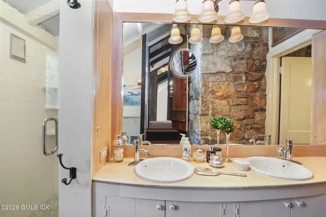 $1,650,000 | 93 East Middle Patent Road, Greenwich, CT 06831