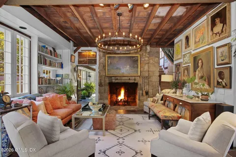 $1,650,000 | 93 East Middle Patent Road, Greenwich, CT 06831