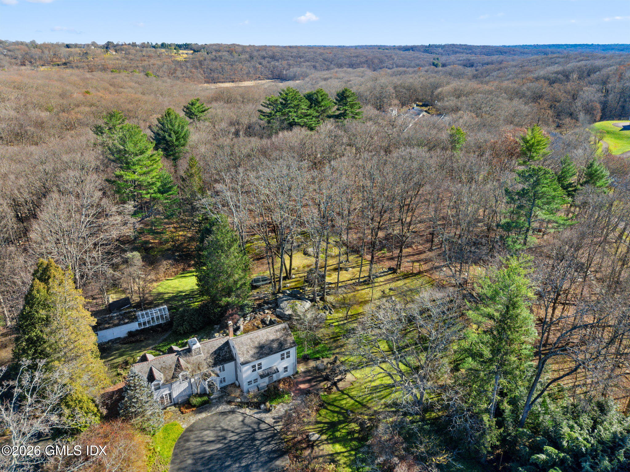 93 East Middle Patent Road Greenwich, CT 06831 - Photo 7 of 7 76-web-or-mls-93-e-middle-patent-rd