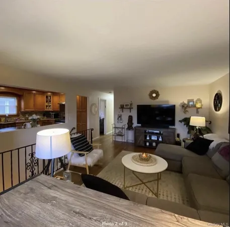 $4,250 | 552 East Walnut Street, Unit UPPR, Long Beach, NY 11561
